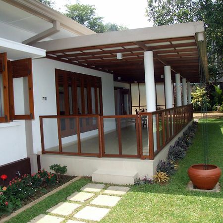 Serene Villa Ratnapura Exteriör bild