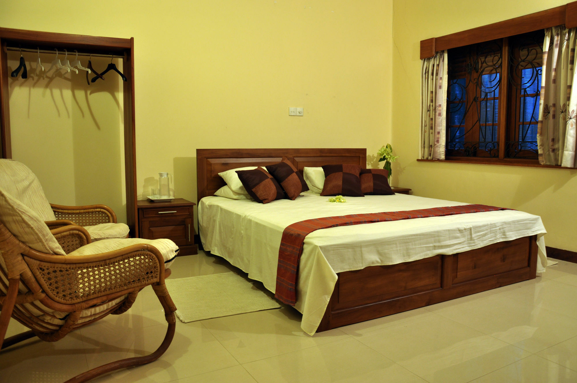 Serene Villa Ratnapura Exteriör bild