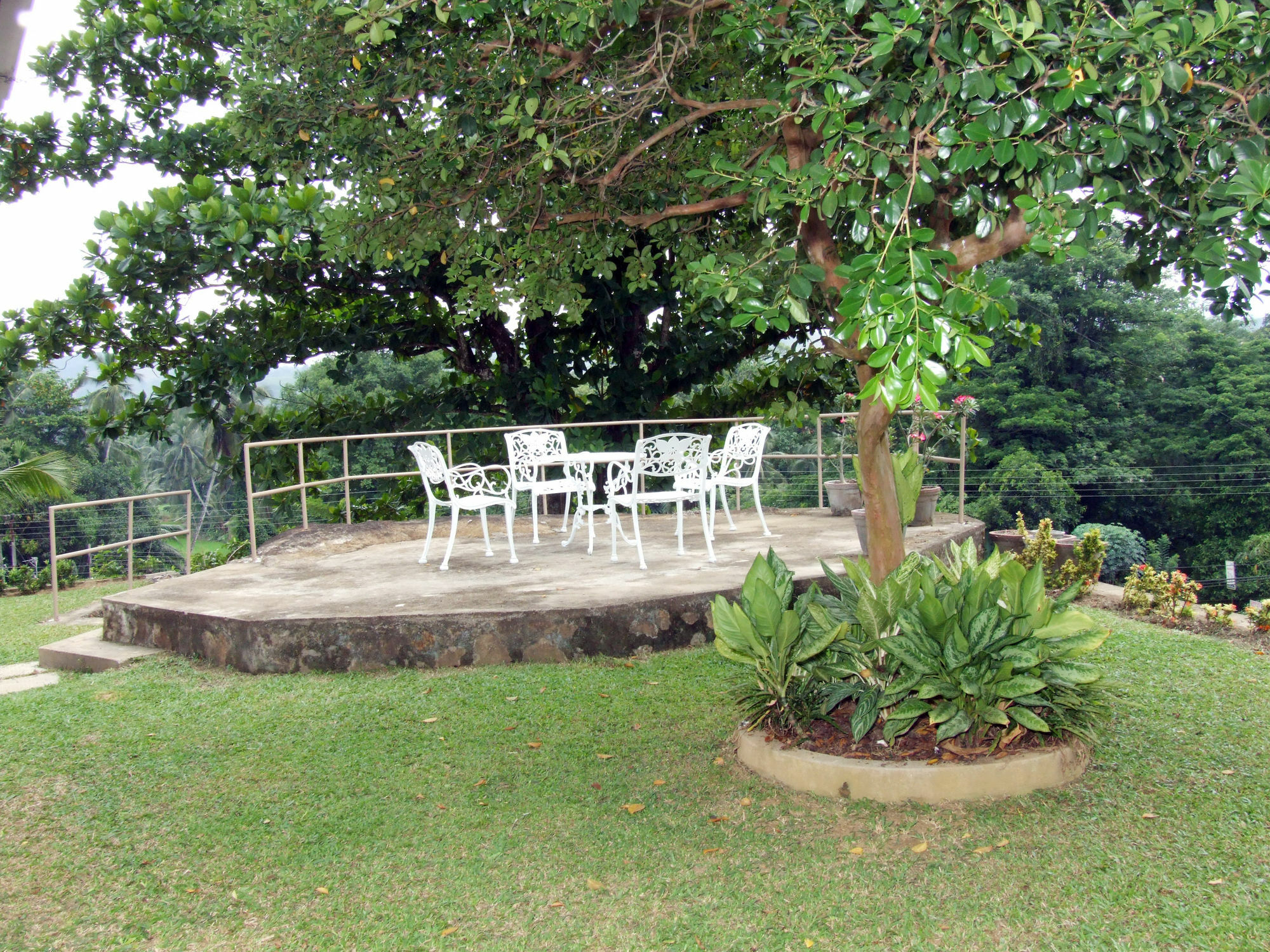 Serene Villa Ratnapura Exteriör bild